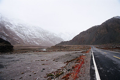 137大但人文艺术37大但人文艺术：《漫游者：公路诗篇》正式发售，驾驶爱车探索末世艺术遗迹，开启人文之旅-1