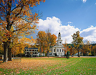 打赌输了被全班人玩胸:极速学园上演尊严对决,校园赌约驱动街头狂飙-3