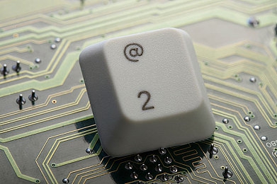 最新一区二区三区四区：赛车游戏赛道分级全解析，从新手到大师的终极进阶指南-3