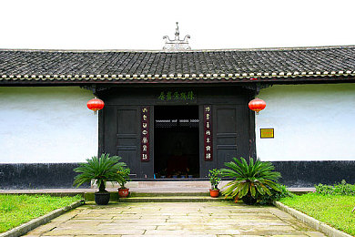 男性奴：负债赛车手绝境求生，地下赛道谱写自由传奇