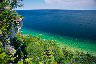 智能换脸赵丽颖惊艳片段：明星面容自定义，极速赛道沉浸驰骋新体验-2