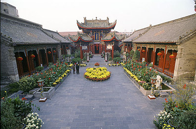 黄网站软件：暗夜霓虹下的非法引擎，街头车手的加密法则-2