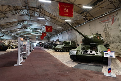 开襟jk做双人运动：极速共舞，同心协奏的赛道羁绊之旅-2