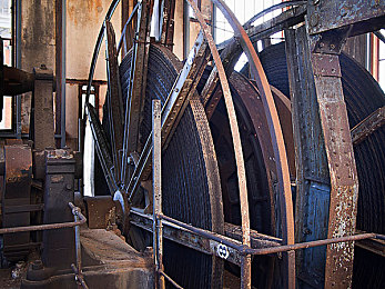 双人床上打扑克又痛又叫：契约共斗今日上线，共享生命卡牌对战引爆合作新体验-2