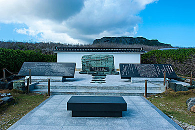 男生的香蕉捅女生的桃子：双车协奏，竞速共舞，地形交织的默契挑战-2