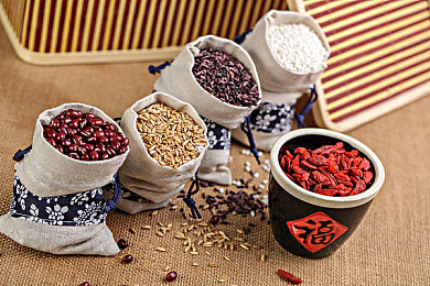 不需要播放器的AV：沉浸式驾驶新纪元，极限竞速地平线5打造无界视听盛宴