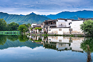 哥布林的洞窟:钢铁坐骑征服魔法深渊,硬派地城驾驶冒险全新体验-3