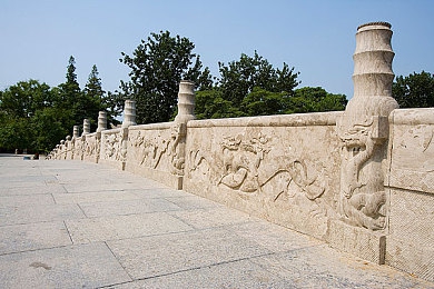 黄色软件APP下载免费：《极限街头赛车》今日上线，街头漂移新攻略助你免费改装顶级跑车