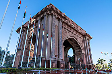 摸隐私网站:化身数字侦探破解加密谜题,驾驶未来赛车穿梭霓虹都市-2