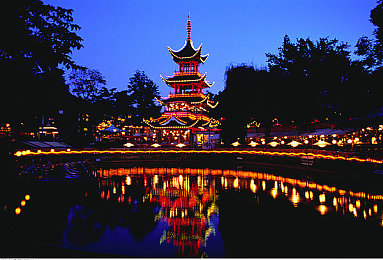 女人与公猪交交zozo：极限越野竞速，硬核驾驶艺术征服后末日世界