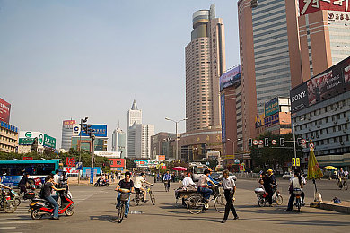 亚洲一卡一区：驰骋东方幻想赛道，体验专属竞速盛宴