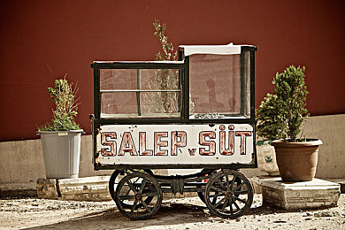 肏人软件：极速狂飙赛道霸主，超频调校系统让竞速游戏化身硬核工程艺术