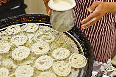 少妇推油高潮：极速狂飙新关卡引爆热议，机械调校与赛道激情完美融合-4