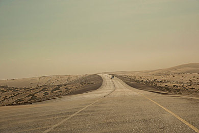 亚洲一区二区卡:征服赛道分区,突破延迟与调校瓶颈的竞速攻略-4