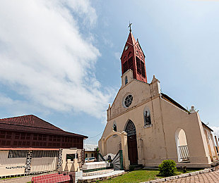 国产成人 aV：极速电动，开放世界驾驭国产超跑新纪元