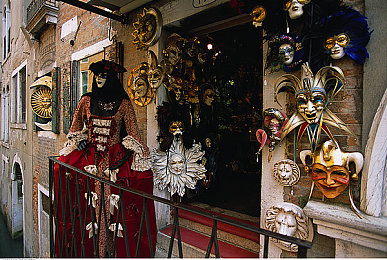 黄色视频免费3.0：《极速光影3.0》正式上线，全新免费回放系统引领赛车游戏视觉革命-2