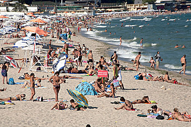 国产性爱av：国产赛车新标杆《极速狂飙》深度解析，五大核心体验重塑驾驶激情-2