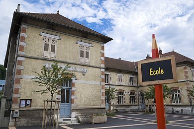 十大黄色饮件：竞速游戏掀起黄色风暴，经典涂装与改装文化深度解析-2