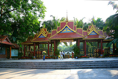 火辣辣福利welcome：极速狂飙街头传奇，开放世界改装竞速新体验