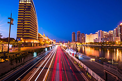 A V片国产：国产电动超跑竞速新游发布，真实还原核心技术引爆赛道体验-2