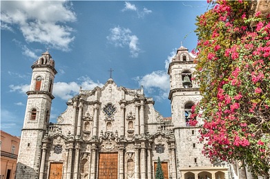 日韩亚州一区二区：弯道禅意与霓虹狂飙，赛道美学的双极竞速-4