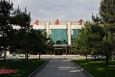 免费黄色app软件：极速狂飙新作登场，深度改装与街头竞速体验全解析-3