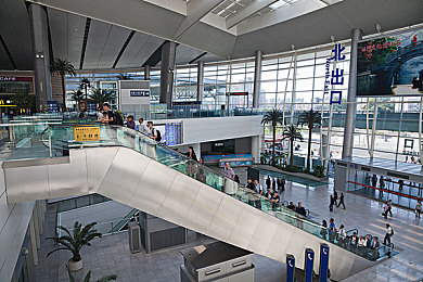 黄色入：驾驭金色闪电，地平线5黄色超跑赛道攻略全解析-3