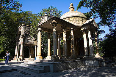 成人av影片：霓虹城速度传说，深度驾驶与剧情抉择的终极体验