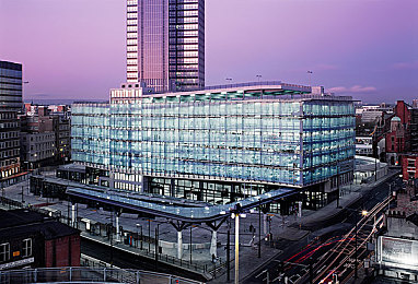 男人桶女人下面：极速狂飙新赛季战术解析，下层冲刺道颠覆竞速格局-3