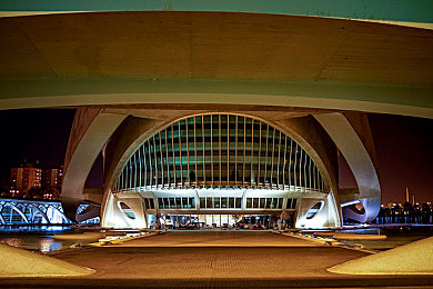 黄瑟软件：极速幻影隐藏车辆全解锁，专业调校技巧与同类型游戏推荐