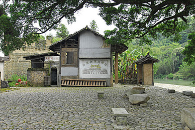 黄色直播软件3.0.3：极速互动，虚拟竞速主播的沉浸式狂飙生涯模拟-2