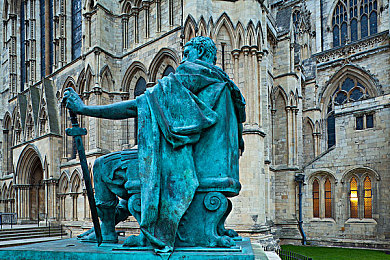 双人打扑克黄黄：卡牌策略与极速狂飙融合，创新手游打破类型边界今日上线-3