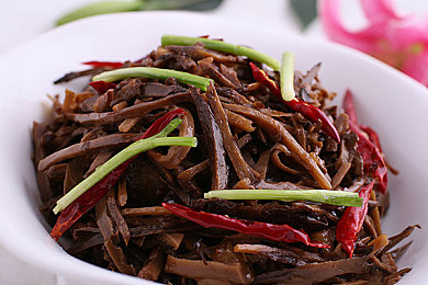 14岁初中生张婉莹紫微微信是什么：初中生意外触发隐藏功能，星际社交系统引爆游戏圈