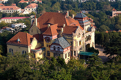 台湾中文娱乐网222vⅤV：霓虹灯下的极速传说，开放世界竞速新纪元-3