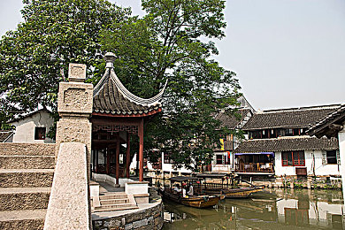 双人打扑克剧烈运动：极速卡牌赛道对决正式上线，实时策略竞速引爆双人对战热潮