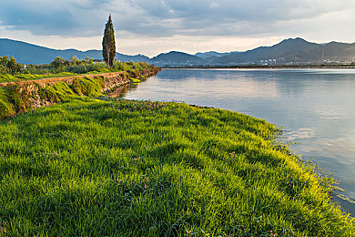 女生让男生朗诵：诗意赛道，聆听副驾驶的浪漫氮气加速-3