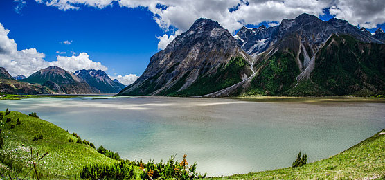 蜜桃视频直播app：虚拟赛车直播新作发布，沉浸式互动驾驶掀起竞速狂潮-2