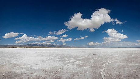 男生男生差差差：竞速场上的不完美兄弟，碰撞中升温的友情之旅-2