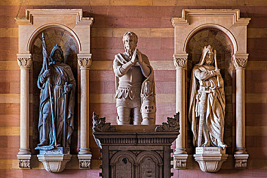 男生女生插插软件：模块化改装革命，创造你的专属性能猛兽-2