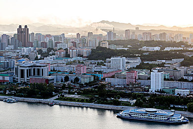 中文成人AV：霓虹都市赛道，极致拟真驾驶挑战亚洲街头-2