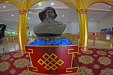 女生和男生一起差差的软件：极速搭档上线，双人协同驾驶开启竞速新纪元