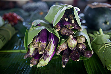 8x8华人：像素赛车新作问世，极简设计颠覆竞速游戏体验-3