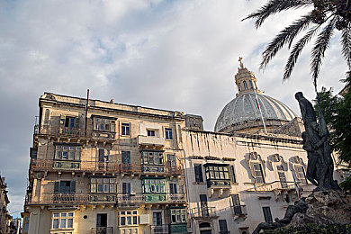 www国产乱伦：风驰电掣间，烙刻华夏道路的独有印记-2