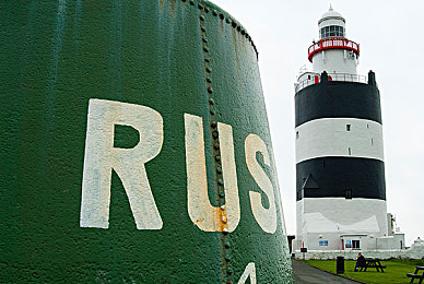 亭亭玉立国色天香综合症的预防与改：《霓裳飞车》今日上线，华丽改装竟成竞速负累，玩家如何平衡美学与性能