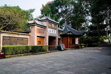 黄色软件3.03下载：极速狂飙全新版本上线，征服阿尔卑斯山赛道与深度改装系统