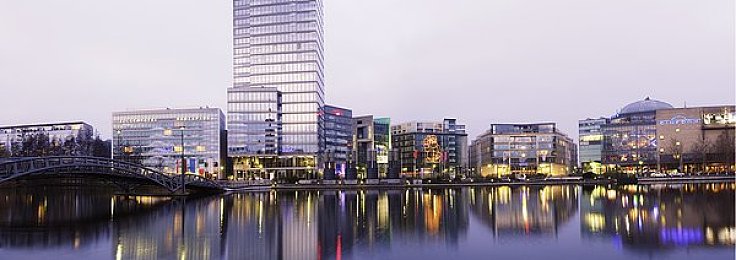 好色先生丅V：疾驰于光谱迷途的视觉驾驶员