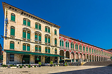 女人与公豬交酡:荒野竞速新境界,硬核越野邂逅生态守护之旅-2