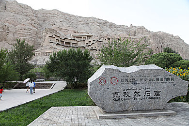 东京埶djr最新版本下载：东京街头赛车漂移革命全新版本上线，动态天气与深度改装系统重塑都市竞速体验