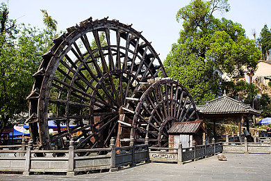 男人和女人做爱软件：极速伴侣双人驾驶模拟器，体验协作竞速的终极默契