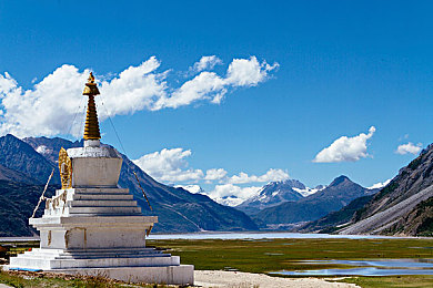 黄色软件下载3.0.3免费vivo版破解装扮版大全：街头改装新纪元，免费畅玩个性化竞速之旅